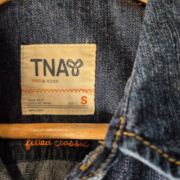 TNA Denim Shirt Size Small - Picture 4 of 9